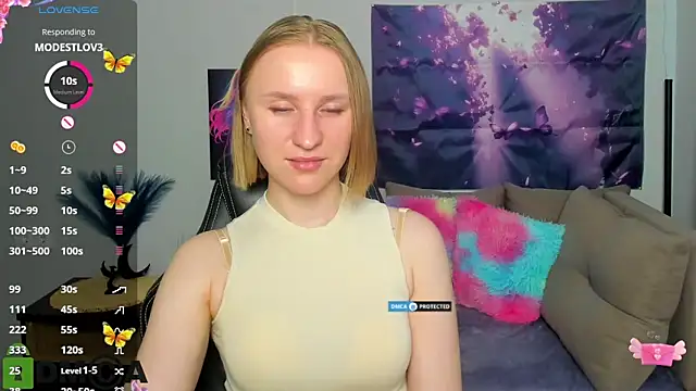BeautyBlondy online show from May 2026 04:04:02 PM