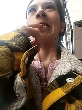 Snapshot of Cleo_Hott chatting on October 2025 08:43:02 PM Cleo Hott online show from October 2025 08:43:02 PM