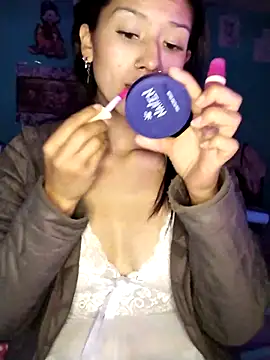 Snapshot of Cleo_Hott chatting on October 2025 06:12:01 AM Cleo Hott online show from October 2025 06:12:01 AM