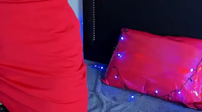 Snapshot of Cleo_Hott chatting on March 2025 03:56:01 AM Cleo Hott online show from March 2025 03:56:01 AM