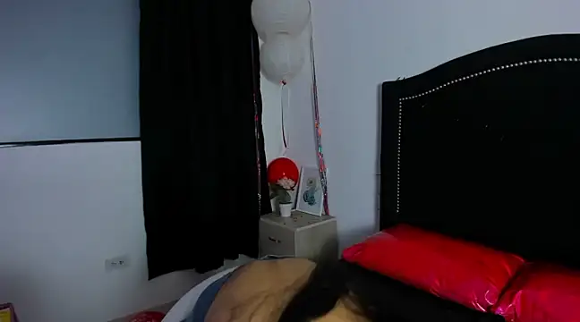 Snapshot of Cleo_Hott chatting on February 2025 01:46:02 AM Cleo Hott online show from February 2025 01:46:02 AM