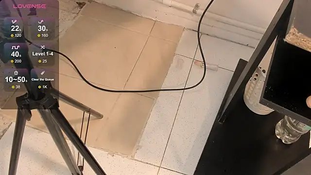 Thifany Hampton  online show from January 2025 01:32:02 AM