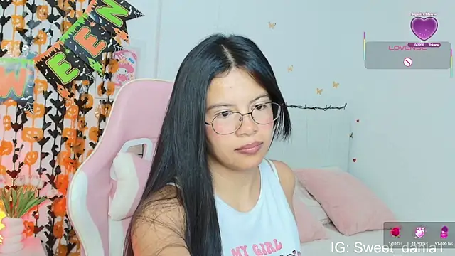 sweet dania  online show from October 2025 08:15:02 AM