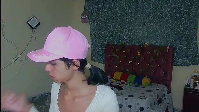 boysLittle online show from May 2026 11:58:02 PM