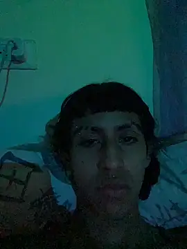 boysLittle online show from April 2026 02:05:01 AM