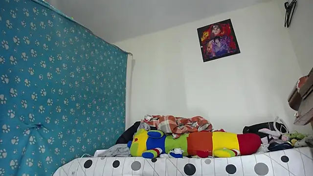 boysLittle online show from November 2025 04:38:02 AM