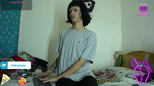 boysLittle online show from November 2025 05:45:02 PM