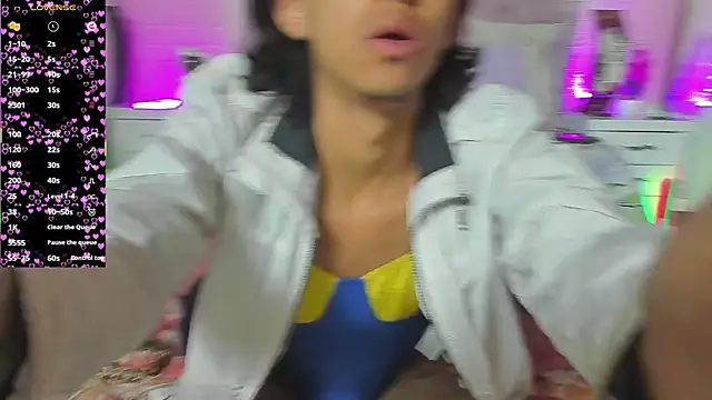 boysLittle online show from November 2025 09:46:02 AM