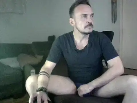Snapshot of GaySexxPL chatting on March 2025 03:22:01 AM GaySexxPL online show from March 2025 03:22:01 AM