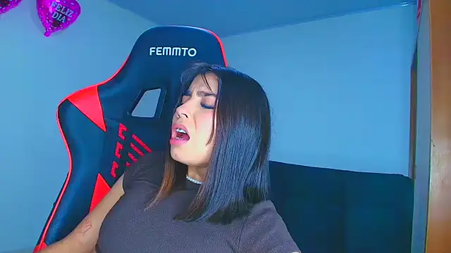 Rousse violett online show from October 2025 10:40:02 PM