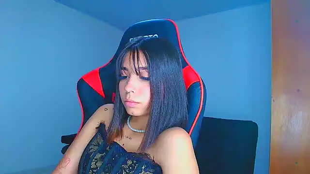 Rousse violett online show from November 2025 12:04:01 AM