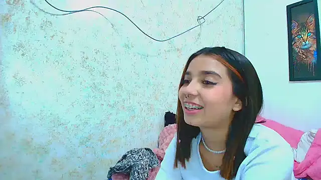 Rousse violett online show from March 2025 10:07:02 PM