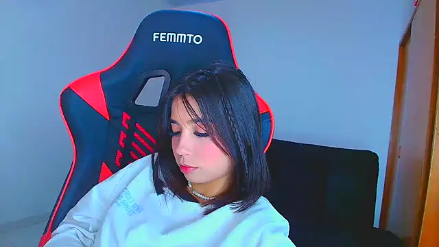 Rousse violett online show from September 2025 09:51:02 PM