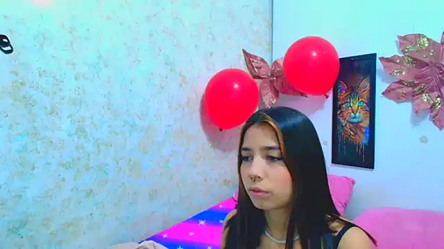 Rousse violett online show from February 2025 08:38:02 PM