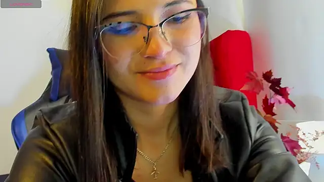 Snapshot of Tara_jonss chatting on January 2025 07:38:01 PM Tara jonss online show from January 2025 07:38:01 PM