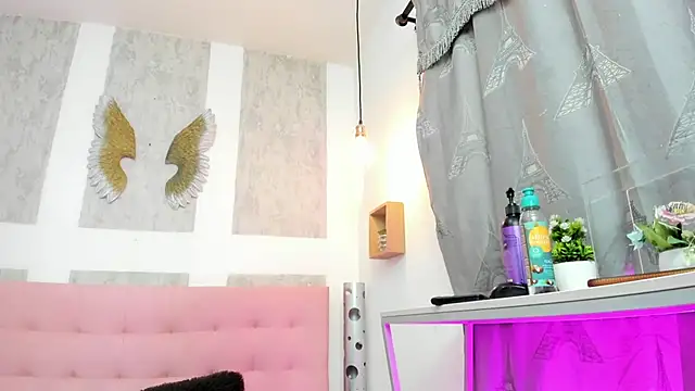 gabriela cortez online show from April 2026 03:19:01 AM