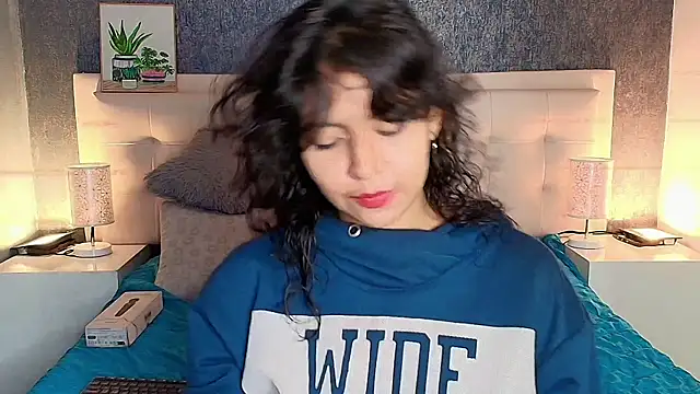 gabriela cortez online show from February 2025 12:14:01 AM