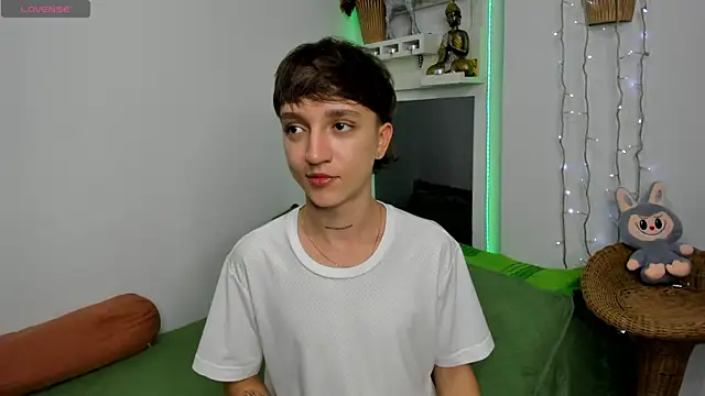 jeremy salvatore online show from December 2025 01:22:02 AM