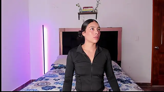 Carorosse online show from February 2026 03:56:01 PM