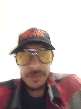 Snapshot of tony-camargo chatting on January 2025 02:01:01 AM tony-camargo online show from January 2025 02:01:01 AM