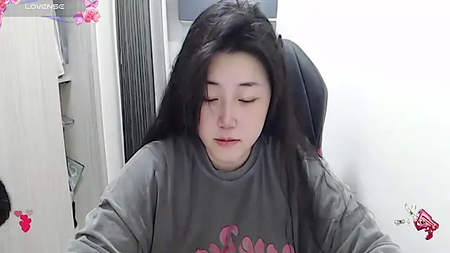 minnie9009 online show from March 2025 04:29:02 AM