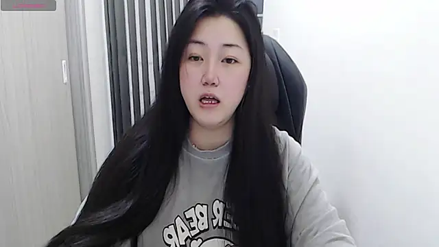 minnie9009 online show from March 2025 01:56:02 PM