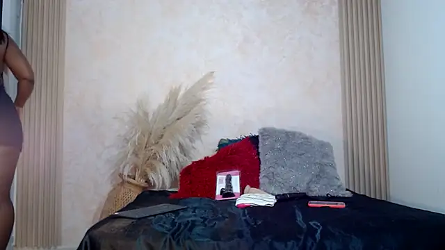 RAICHELLCOOPER1 online show from November 2025 02:00:01 PM