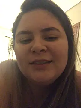 Snapshot of julinha2311 chatting on January 2025 05:45:02 AM julinha2311 online show from January 2025 05:45:02 AM