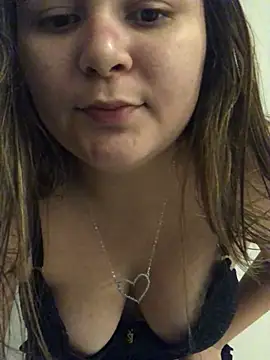 Snapshot of julinha2311 chatting on February 2025 12:59:01 AM julinha2311 online show from February 2025 12:59:01 AM