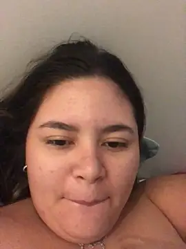 Snapshot of julinha2311 chatting on March 2025 01:23:02 PM julinha2311 online show from March 2025 01:23:02 PM