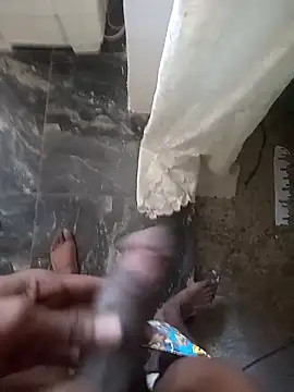 mario0212 online show from December 2025 03:54:01 PM