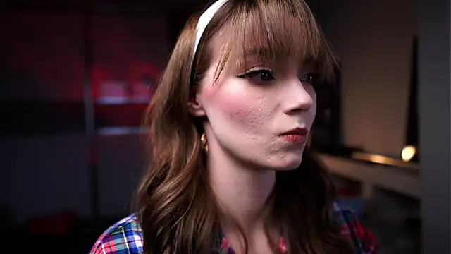 ileanacampbe online show from November 2025 05:44:02 AM