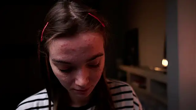 ileanacampbe online show from December 2025 04:25:01 AM