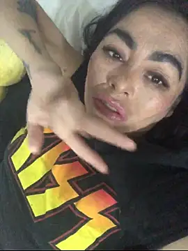 Snapshot of lashula chatting on November 2025 04:05:02 AM lashula online show from November 2025 04:05:02 AM