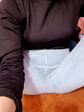 Snapshot of Cihixe1234 chatting on January 2025 01:09:01 PM Cihixe1234 online show from January 2025 01:09:01 PM