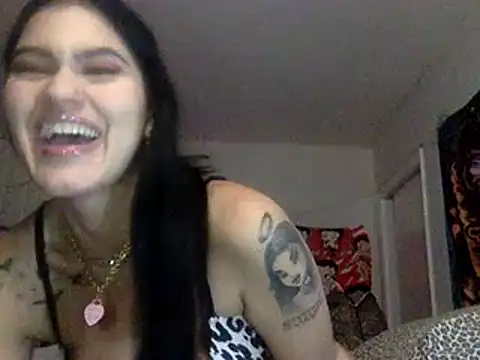 Snapshot of nikkikittyx3 chatting on May 2026 09:26:01 AM nikkikittyx3 online show from May 2026 09:26:01 AM