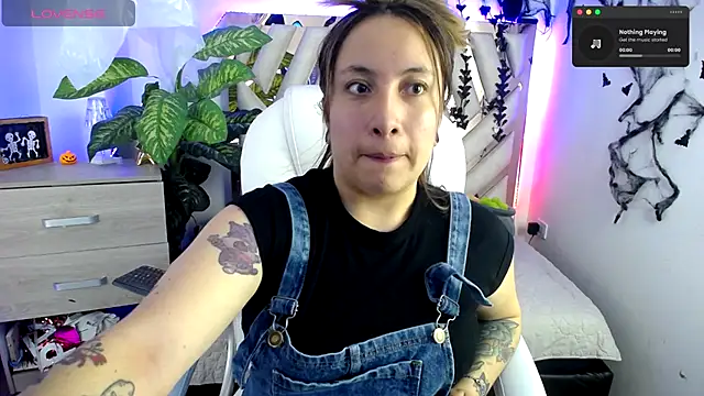 NyxAndria 1 online show from November 2025 08:34:01 PM