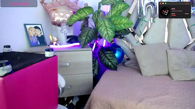 NyxAndria 1 online show from October 2025 09:38:01 PM