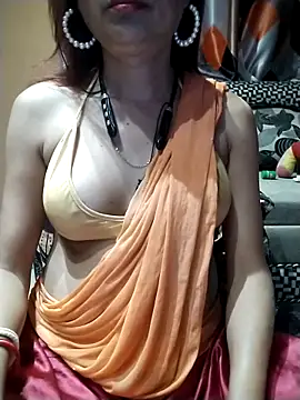 SANA-LEONI online show from November 2025 03:23:01 PM