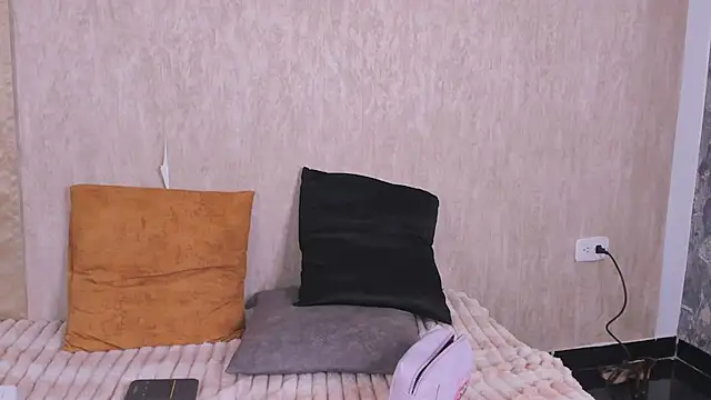 StefanyRousse online show from February 2026 11:34:01 AM