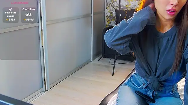 LiaStef online show from March 2026 09:31:01 AM