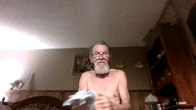 Snapshot of Aldick68 chatting on February 2025 09:28:01 PM Aldick68 online show from February 2025 09:28:01 PM