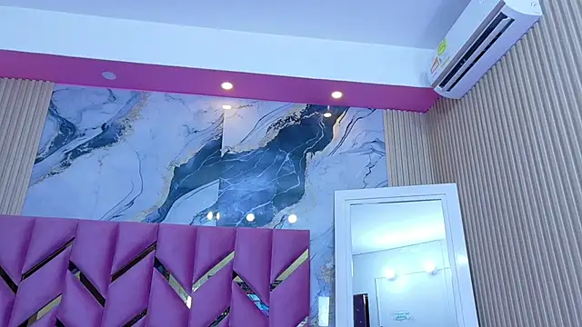 Snapshot of hotiergirl chatting on November 2025 12:27:02 PM hotiergirl online show from November 2025 12:27:02 PM