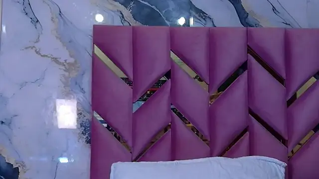 hotiergirl online show from December 2025 12:27:02 PM