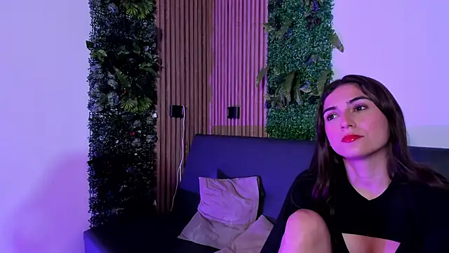 Snapshot of Naughty_GilrW chatting on November 2025 08:23:02 PM Naughty GilrW online show from November 2025 08:23:02 PM