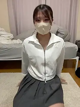 sakuchaaa 2525 online show from March 2026 06:34:01 PM