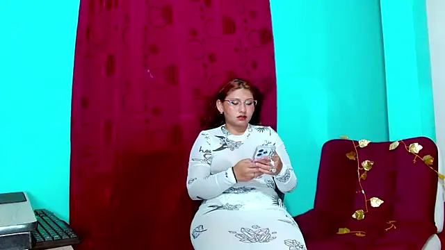 Snapshot of Margarita_milf chatting on February 2025 09:41:02 PM Margarita milf online show from February 2025 09:41:02 PM