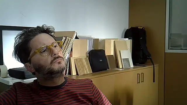 Cellino4 online show from September 2025 03:40:01 PM