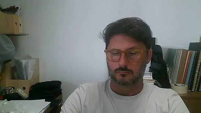 Cellino4 online show from July 2026 04:04:01 PM