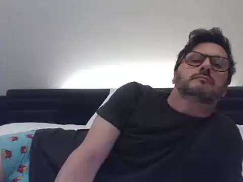 Cellino4 online show from February 2025 04:03:01 PM